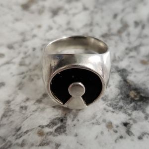 Onyx Israel Keyhole. Ring 🖤 925